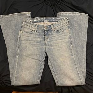 Vineyard Vines Woman’s Flare Jeans